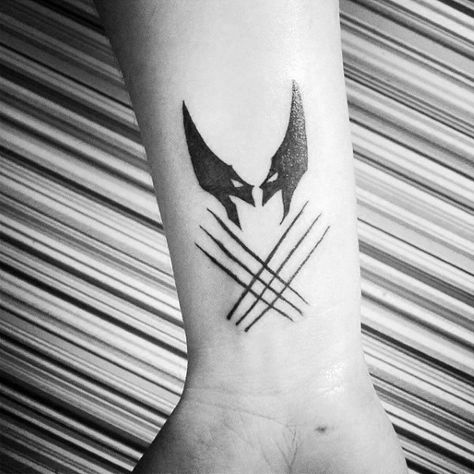 Small Simple Mens Minimalist Wolverine Wrist Tattoos Tattoo Ideas Black And White, Tattoo Ideas Black, Wolverine Tattoo, Deadpool Tattoo, Tattoos Masculinas, Claw Tattoo, Tattoo 2023, Comic Tattoo, Tiktok Ideas