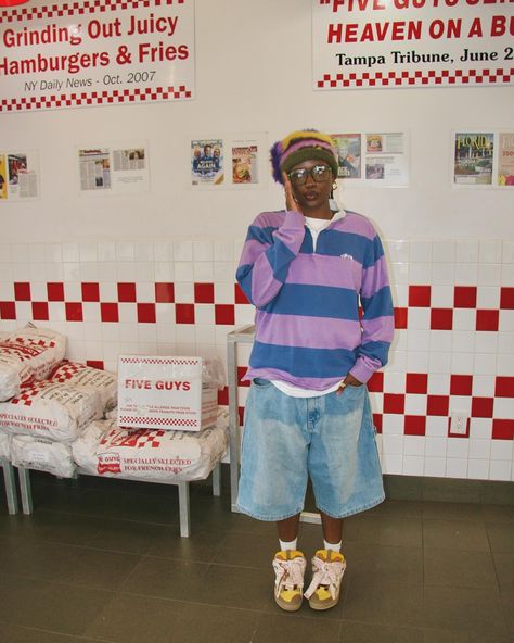 s/o five guys🤓 • • • • • • #explore #explorepage #suggestions #nyc #fashion #outfit #outfitinspiration #grwm #trendingreels #toronto #viral #funny #outfitpost #stussy #jorts #lanvin #garden Toronto Outfit, Stussy Aesthetic, Stussy Jorts, Zumiez Outfits, Streetwear Poses Photo Ideas, Streetwear Poses, Tyler The Creator Outfits, Streetwear Lookbook, Style Roots