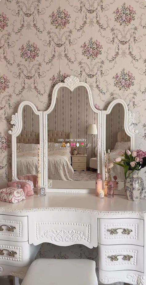 Pretty Bathroom, Pinterest Room, Dream Bedroom Inspiration, Top Aesthetic, City Vibes, Room Redesign, Pinterest Room Decor, Princess Room, Girly Room