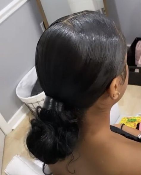 Sleek Ponytail Hairstyles, Black Ponytail Hairstyles, Protective Hairstyles Braids, Bun Hairstyle, Girls Hairstyles Braids, Flat Iron Hair Styles, Slick Hairstyles, Dope Hairstyles, Hair Ponytail Styles