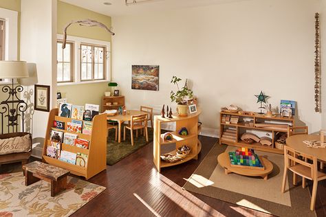 Childcare Environments, Reggio Emilia Classroom, Daycare Furniture, Preschool Furniture, Reggio Inspired Classrooms, Reggio Classroom, Preschool Rooms, Classroom Layout, Toddler Classroom