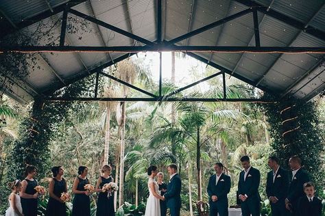 Top 10 rustic wedding venues in Brisbane Wedding Locations Australia, Rustic Wedding Alter, Rustic Wedding Seating, Diy Wedding Video, Rustic Wedding Table Decor, Rustic Wedding Ceremony, Rustic Wedding Diy, Rustic Wedding Flowers, Rustic Wedding Venues