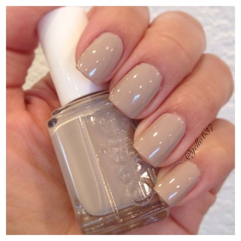 Essie "Sand Tropez". I just bought this one today and I have to say... It's my new favorite nail color. Nail Essie, Essie Sand Tropez, Sand Tropez, Nails Essie, Polish Fashion, Zoya Nail, Zoya Nail Polish, Sinful Colors, Polish Colors