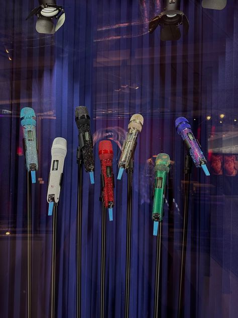 7 Microphones Kpop, Mics For Singing Aesthetic, Mic Stand Aesthetic, Bts Mic Wallpaper, Bts Mic Color, Bts Microphone, Aesthetic Microphone, Mic Aesthetic, Kpop Microphone