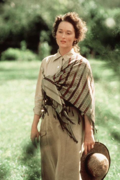 Out of Africa, 1985                                                       … Meryl Steep, Out Of Africa Style, Karen Blixen, Iron Lady, Safari Chic, Africa Safari, Robert Redford, Out Of Africa, Safari Style