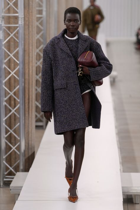 Miu Miu Aw23, Miu Miu Fall 2023, Trend Coat, Tights Fashion, Winter Girls, 가을 패션, Fall 2023, Couture Fashion, World Of Fashion