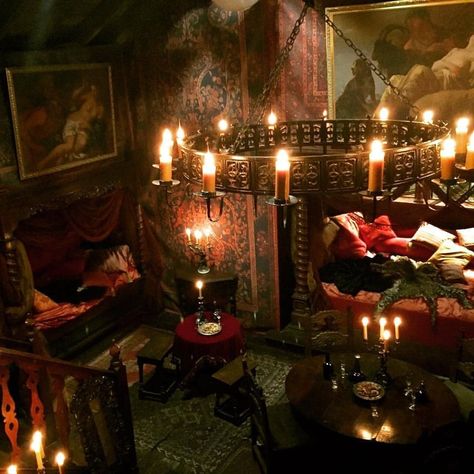 Vampire Apartment, Goth Room, Victorian Room, Goth Home, Dita Von Teese, Gothic House, House Room, Dream House Decor, Cool Rooms