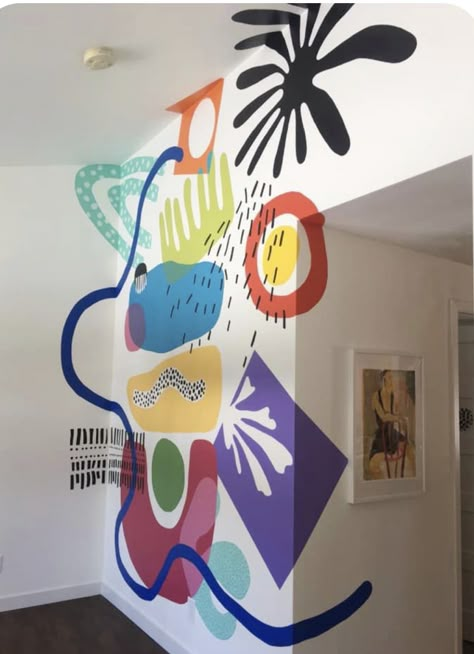 Mural Art Abstract, Bedroom Wall Mural Aesthetic, Apartment Wall Mural, Aesthetic Mural Painting, Cute Murals Wall Art, Mural School Wall, Wall Mural Colorful, Abstract Mural Art, Wall Murals Simple