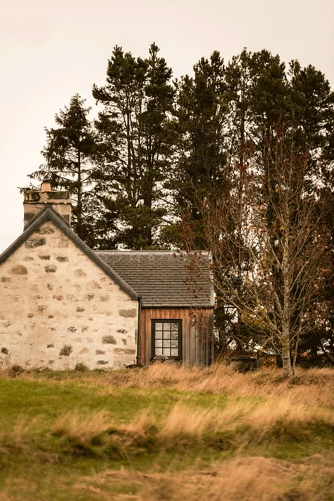 Geordies Cottage — WildLand Cottages Run Down Cottage, Scotland Cottage Interior, Scottish Highlands House, Scotland Cottage Aesthetic, Stone Cottage Plans, Gardenstown Scotland, Small Rural House, Homestead Exterior, Scottish Cottage Interior