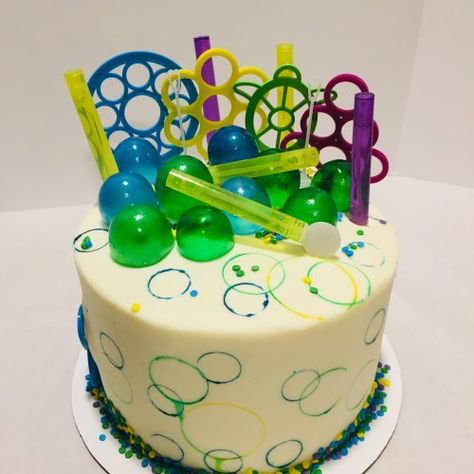 Bubble Party Cake Ideas, Bubbles Cake Birthday, Bubble Party Food Ideas, Bubble Themed Birthday Cake, Bubble Cake Birthday, Bubble Cake Ideas, Bubble Cupcakes, Bubble Birthday Cake, Candy Bubbles