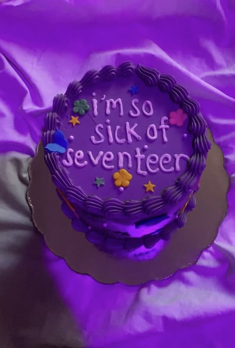 I'm So Sick Of Seventeen Cake, Im So Sick Of 17 Birthday Cake, Olivia Rodrigo Cakes Ideas, Birthday Cake Lyrics, Olivia Rodrigo Birthday Cake, Olivia Rodrigo Cake, Cute Cakes Ideas, Olivia Rodrigo Pictures, 17th Birthday Cake