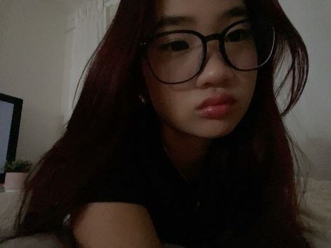 Asian With Glasses, Asian Girl With Glasses, Asian Glasses, Asian Features, Tan Asian, Asian Goth, Bangs And Glasses, 2025 Aesthetic, Classy Glasses