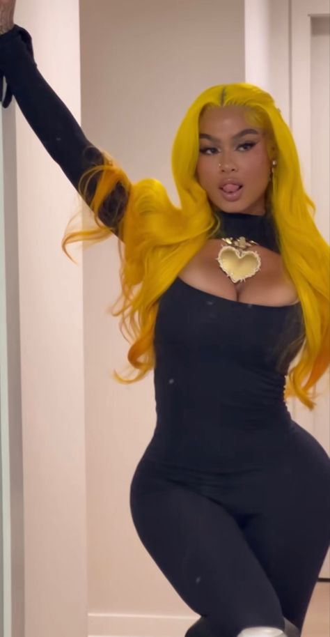 Yellow Hairstyles For Black Women, Yellow Wig, Mode Poses, Pretty Braided Hairstyles, Pretty Hair Color, Hot Hair Styles, Dope Hairstyles, Colored Wigs, Yellow Hair