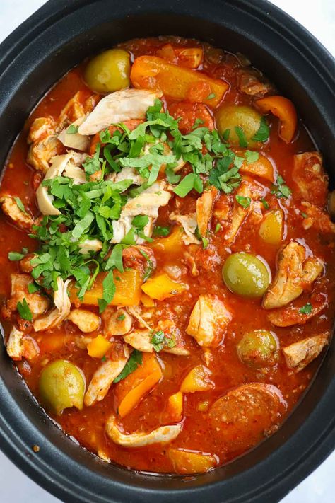 Chicken and Chorizo Stew - Easy Slow Cooker Recipe - Pop this Chicken and Chorizo Stew in to the Slow Cooker in the morning, and a delicious Spanish style meal will be waiting when you get home. Chicken Chorizo Stew, Spanish Chicken And Chorizo, Stew Slow Cooker, Chorizo Stew, Slow Cooker Beef Curry, Slow Cooker Chicken Stew, Chicken And Chorizo, Slow Cooker Chicken Curry, Spanish Chicken