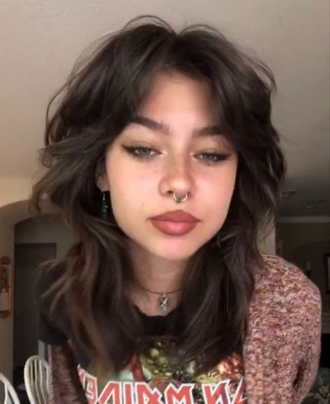 Wolf Cut Short, Hair Inspiration Short, Wolf Cut, Shot Hair Styles, Hair Stylies, Mullet Hairstyle, Short Hair Haircuts, Cut My Hair, Hair Inspo Color