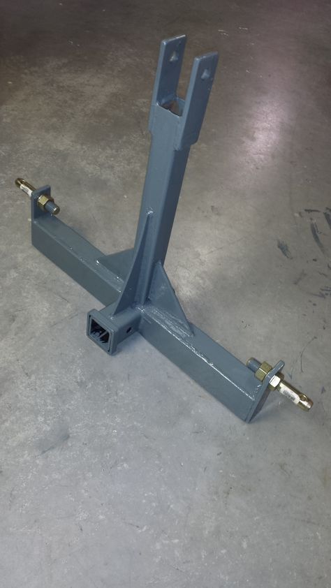 Three point hitch receiver for B20 Kubota Tractor. Has 2" standard square tube for attachments. Tractor Drawbar, 3 Point Attachments, Garden Tractor Attachments, Homemade Tractor, Welded Metal Projects, Kubota Tractor, Tractor Idea, Tractor Accessories, Small Tractors