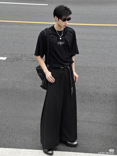 Black Streetwear Fashion, Aesthetic Boys Outfit, Street Fashion Photoshoot, Japanese Street Wear, Masc Outfits, Aesthetic Outfits Men, Boys Fits, People Clothes, Mens Trendy Outfits