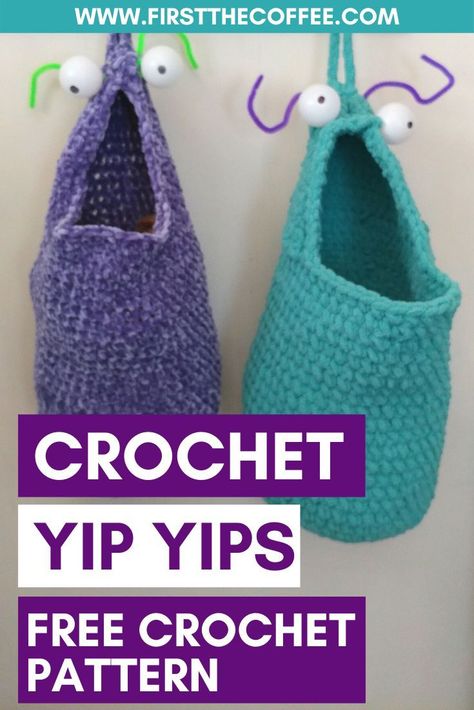 This Yip Yips Crochet Pattern makes a great storage crochet bag and is an easy crochet pattern that is fast to make. #freecrochetpattern #crochetyipyips #crochetstoragebag #yipyips Crochet Storage Bag, Crochet Zig Zag, Crochet Storage Baskets, Yip Yip, Craft Crochet, Crochet Patterns Free Beginner, Crochet Monsters, Crochet Baskets, Crochet Storage