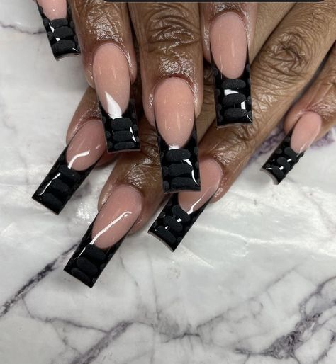 Black French Tips Acrylic, Medium Black French Tip Nails, Black French Tip Designs, French Tips Acrylic, Sugar Effect, Black French Nails, Black French Tip, Bday Nails, French Top