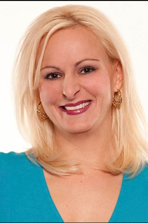 30 day dance moms challenge day 2 favorite dance mom= Christi Dance Moms Christi, Dance Moms Headshots, Christi Lukasiak, Mom Challenge, Dance Moms Cast, Dance Moms Pictures, Dance Mums, Dance Mom, Wear Crop Top