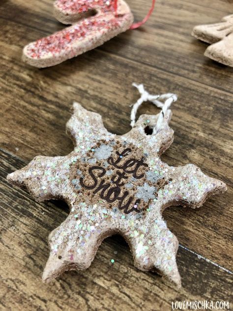 Cinnamon Salt Dough Recipe, Cinnamon Salt Dough Ornaments, Cinnamon Dough Ornaments, Cinnamon Salt Dough, Dyi Christmas Ornaments, Cinnamon Dough, Diy Cinnamon, Cranberry Bliss Bars, Salt Dough Recipe