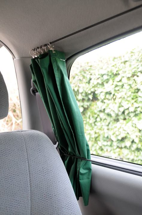 Technisches und Optimierungen » Verdunkeln Sichtschutz Campervan Curtains, Car Detailing Tricks, Honda Element Camping, Astuces Camping-car, Kangoo Camper, Auto Jeep, Camper Awnings, Minivan Camping, Auto Camping