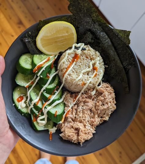 YUM!! 😍 Lauren shared a snap of our EASY Rice, Avocado and Tuna Sushi Bowl (minus the avocado) and it looks sooo good! 🥑🍚 Tuna Sushi Bowl, Avocado And Tuna, Tuna And Rice, Tuna Bowl, Rice Avocado, Sushi Bowls, Tuna Sushi, Healthy Mummy, Easy Rice