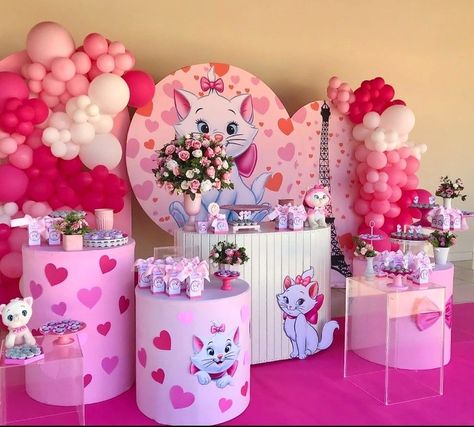 Marie The Cat, Cat Themed Parties, Cat Themed Birthday Party, Cat Balloons, Cat Bedroom, Baby Gril, Candy Birthday Cakes, Kitten Party, Baby Birthday Decorations