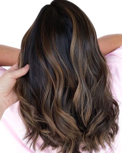 Long Brown Hair With Caramel Highlights Highlights For Dark Brown Hair, Brown Hair With Caramel Highlights, Black Hair Balayage, Black Hair With Highlights, Dark Hair With Highlights, Caramel Hair, Brown Balayage, Brown Hair Balayage, Dark Brown Hair Color