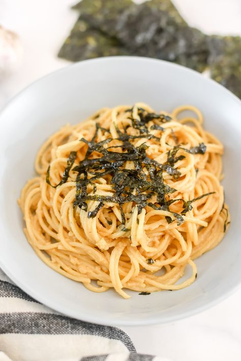 Vegan Miso Pasta, Raw Vegan Pasta, Miso Pasta, Dinner Quick And Easy, Garlic Butter Pasta, Miso Recipe, Vegan Pasta Dish, Dinner Quick, Pasta Alternative