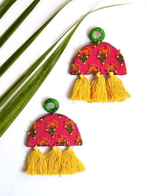 Potli Button, Tassels Fashion Clothing, Diy Fabric Jewellery, Fabric Jewellery, Silk Thread Jewelry, Fabric Earrings, Fabric Necklace, Tassels Fashion, Handmade Fashion Jewelry