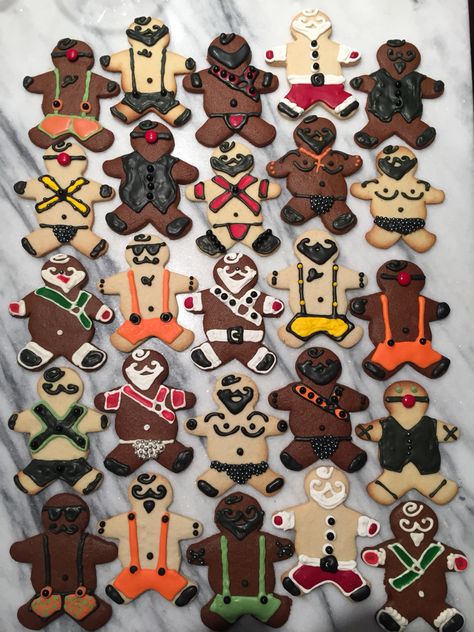 Ginger bread and sugar cookie S&M bearded men. Ginger Bread Men Decorating, Ginger Bread Men Cookies Decorating Ideas, Ginger Bread Man Decorations, Ginger Bread Men Cookies, Krampus Gingerbread Men, Evil Gingerbread Man, Gingerbeard Man Cookies, Bread Man, Gingerbread Ideas