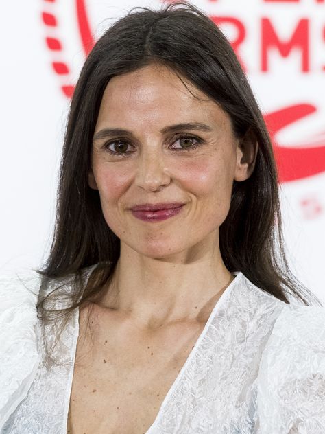 Elena Anaya, Spain, Hair