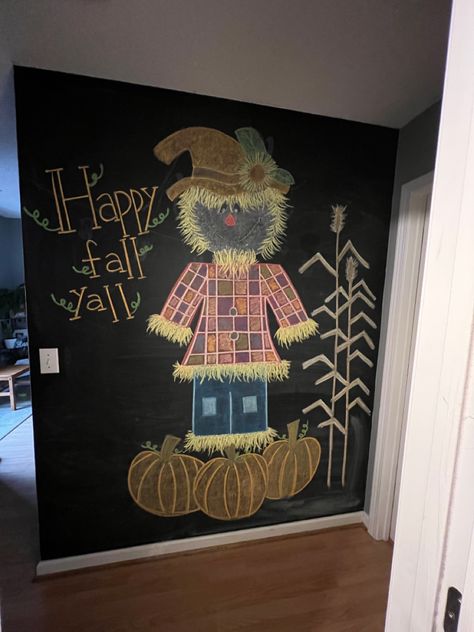 Chalk Scarecrow, Scarecrow Chalkboard Art, Chalkboard Pictures, Chalkboard Art Diy, Fun Chalk Art, Chalkboard Door, November Crafts, Corn Stalks, Chalk Wall