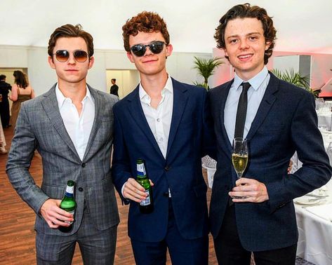 Harry Holland on Instagram: “Suited and Booted 🔥” Sam Holland, Harry Holland, Happy Birthday Sam, Harrison Osterfield, Billy Elliot, Tom Holland Imagines, Tom Holland Peter Parker, Tom Holland Spiderman, Men's Toms