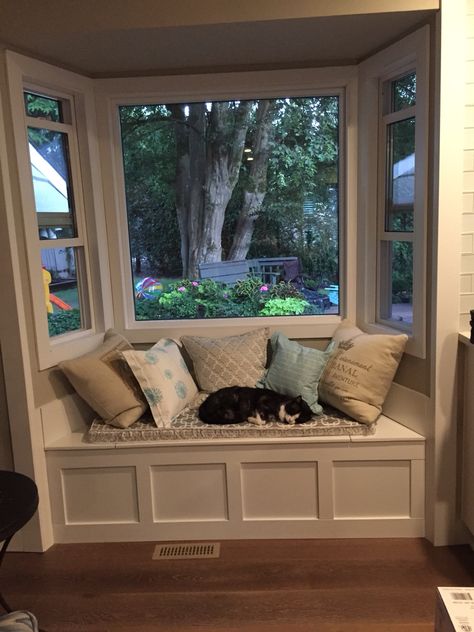 Our cozy bench seat (stores appliances I don't want on my counters) Bay Window Reading Nook Cozy, Sofa Window Seat, Window Bench Aesthetic, Bay Window Seat Decor, Window Alcove Ideas, Window With Seating Area, Window Reading Bench, Reading Bench Window, Bay Window With Bench