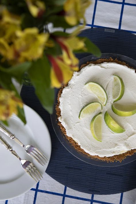 Ina Garten Frozen Key Lime Pie Frozen Key Lime Pie, Key Lime Desserts, Key Lime Cake, Lime Pie Recipe, Ina Garten Recipes, Lime Cake, Vegan Holidays, Family Dinner Recipes, Lime Pie