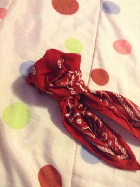 How to Make a Rose Out of a Bandana : 11 Steps - Instructables Bandana Crafts, Bandana Neck Tie, Movie Poster Frames, How To Make Rose, A Rose, The Hobbit, Rainbow Colors, Two By Two