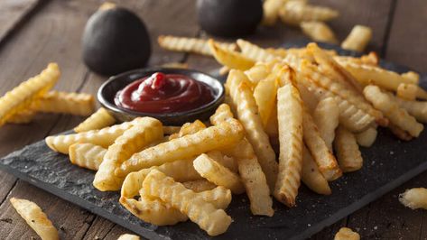 This Drive-In Serves The Best Fries In Washington | 95.7 The Jet Fry Seasoning Recipe, Fry Seasoning, Cooking French Fries, Crinkle Fries, Crinkle Cut Fries, Making French Fries, Bite Size Snacks, How To Make Waffles, Waffle Fries