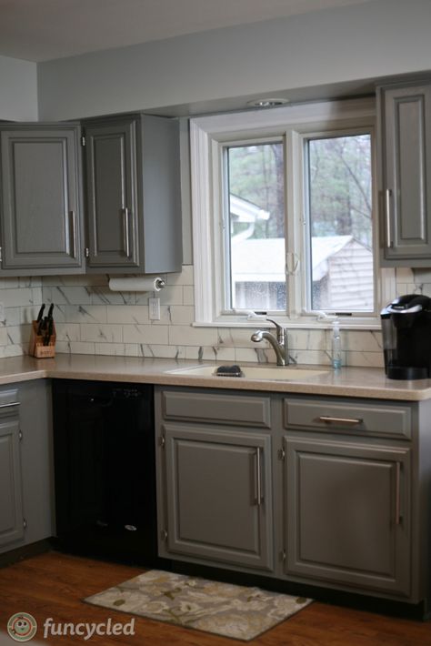 Grey Cabinets Grey Walls, Gray Kitchen Walls Oak Cabinets, Grey Walls Oak Cabinets, Dark Gray Kitchen Cabinets Farmhouse, Chelsea Gray Kitchen Cabinets, Chelsea Grey Cabinets, Dark Gray Kitchen Walls Oak Cabinets, Grey Kitchen Cabinets Wall Color Ideas, Charcoal Grey Cabinets