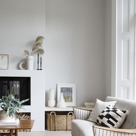 White living room painted in Romney Wool, Dulux Heritage White Living Room Paint, Dulux White Cotton, Dulux White Paint, Dulux White, Classic English Kitchen, Terrace Ideas, House Beautiful Magazine, Paint And Paper Library, Kitchen Walls