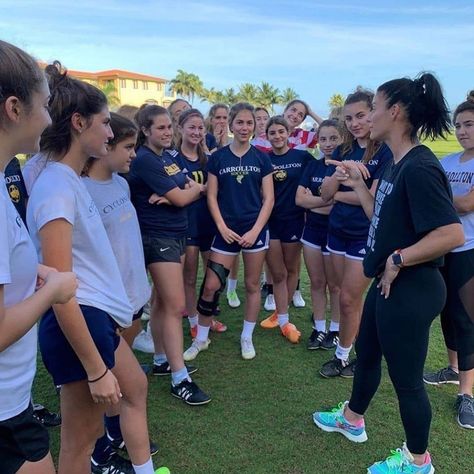 Ali Krieger at her mom's high school - Carrollton Sacred Heart - Miami - 2/12/20 Los Angeles High School, Attack On School Castes, Los Angeles Film School, All Girls School, Ali Krieger, Catholic High School, Girls School, Sacred Heart, Miami