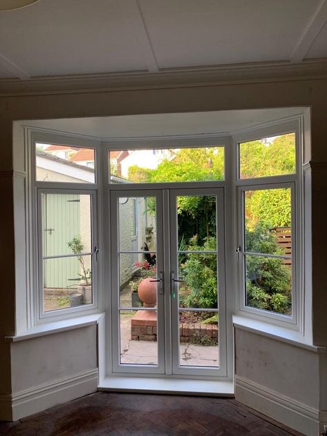 Bay Window Design, Windows Themes, Kitchen Bay Window, Bay Door, Bungalow Renovation, Porch Doors, French Doors Patio, Upvc Windows, Front Patio