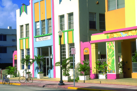 Art Deco Historic District Attractions in Miami:  Read reviews written by 10Best experts and explore user ratings. The streamlined buildings that comprise this district reflect the architecture of the '20s and '30s, when wealthy vacationers made Miami the resort destination of choice. The area, after its initial heyday, experienced a period of neglect, and tenants were largely retirees. Reinvigorated in recent decades, the pastel-hued neighborhood is again in vogue, mixing old and new with a... Art Deco Architecture Miami, What Is Art Deco, South Beach Art Deco, Miami Hotels South Beach, Miami Art District, Hotel Arts Barcelona, Art Deco Exterior, Miami Architecture, Beach Art Deco