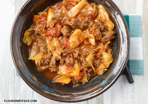 Crock Pot Unstuffed Cabbage Rolls recipe Unstuffed Cabbage Rolls, Cabbage Roll Casserole, Unstuffed Cabbage, Cabbage Roll Soup, Cabbage Rolls Recipe, Cabbage Casserole, Cabbage Recipe, Cajun Cooking, Paleo Beef