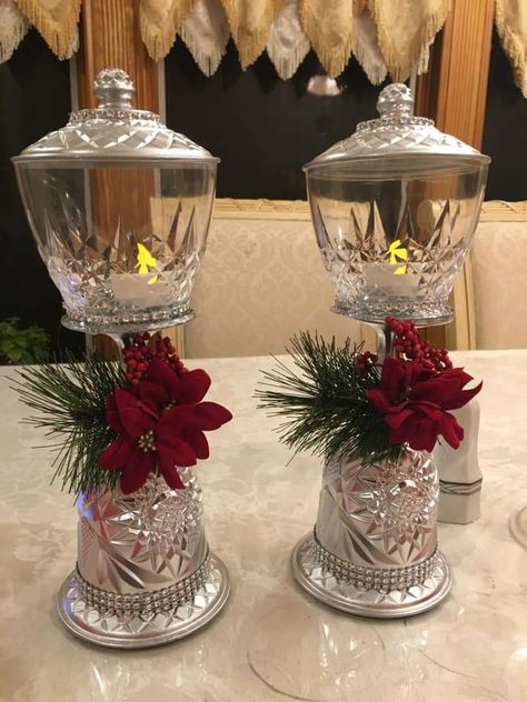 Christmas Lamp, Christmas Centerpieces Diy, Wine Glass Crafts, Christmas Decorations Diy Outdoor, Diy Christmas Decorations Easy, Christmas Things, Dollar Tree Diy Crafts, Holiday Crafts Christmas, Christmas Ornament Crafts