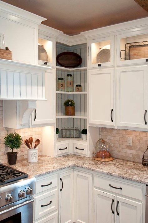 Corner Cubords Ideas Kitchen, Corner Upper Cabinet Kitchen, Kitchen Cabinets Corner Ideas Upper, Corner Kitchen Sink No Window, Corner Upper Cabinet Ideas, Corner Shelves In Kitchen, Corner Countertop Ideas, Pantry Wall Ideas, Corner Cabinet Ideas