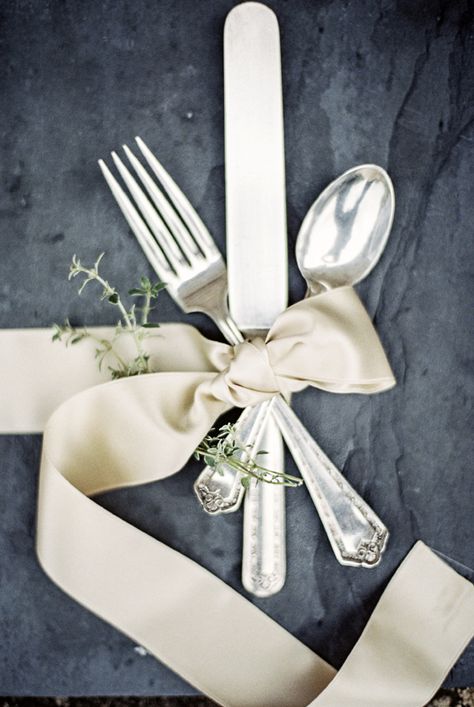 Great way to display your cutlery as well as easily and cheaply decorating the table for the meal at your #wedding Wedding Snapchat, Stylish Bride, Wedding Tableware, Outdoor Dinner Parties, Provence Wedding, Delicate Wedding, Table Setting Inspiration, Wedding Sparrow, Beautiful Table Settings