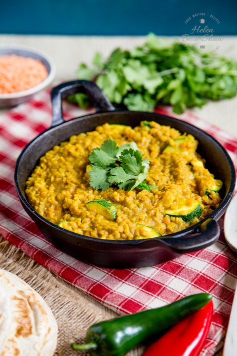 Red Lentil Recipes, Lentil Dal, Vegan Indian Recipes, Country Recipes, Lentil Recipes, Red Lentil, Healthy Lunch Recipes, British Food, Entree Recipes