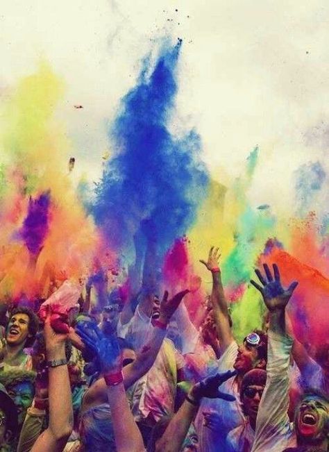 Festival of colors | India. Hangout Festival, Firefly Festival, Holi Festival Of Colours, Holi Colors, Summer Music Festivals, Powder Paint, Holi Festival, Color Festival, Happy Holi